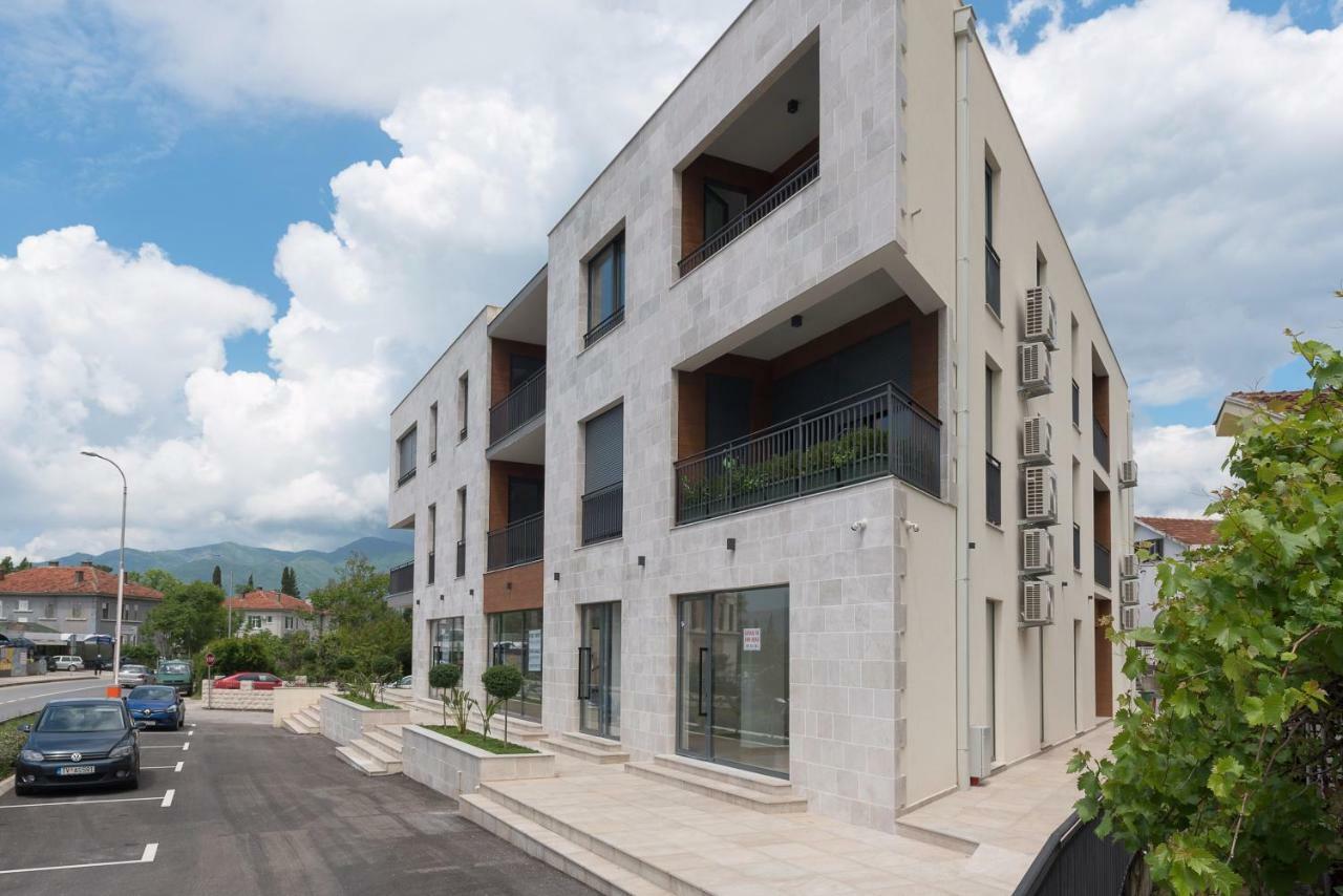 Sunray Apartment Tivat Exterior foto